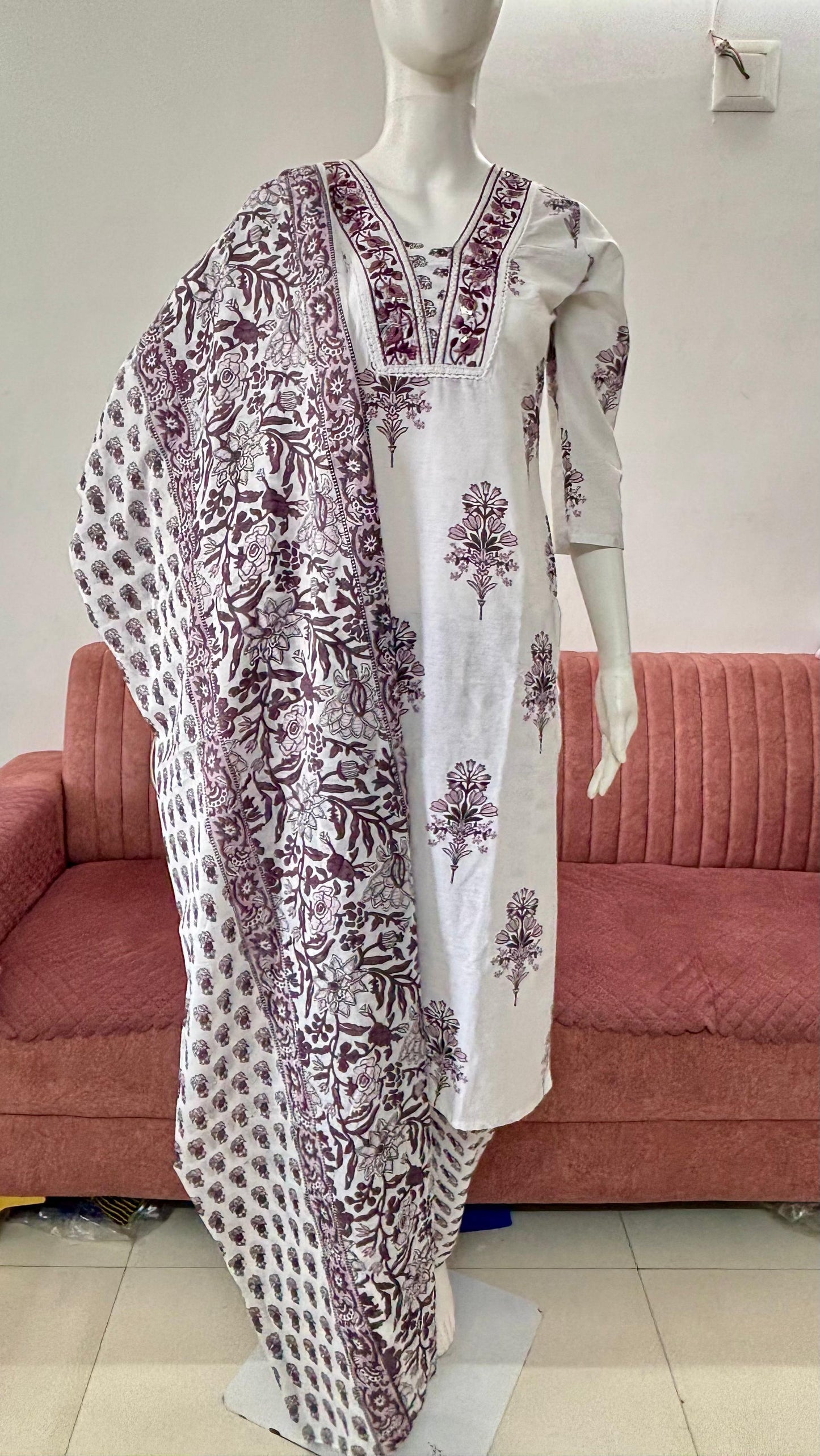 Stylish 40/60 Cotton Printed Kurta Set
