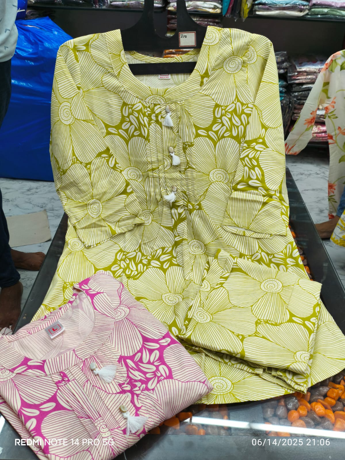 Short kurti co-ord set rayon 18kg