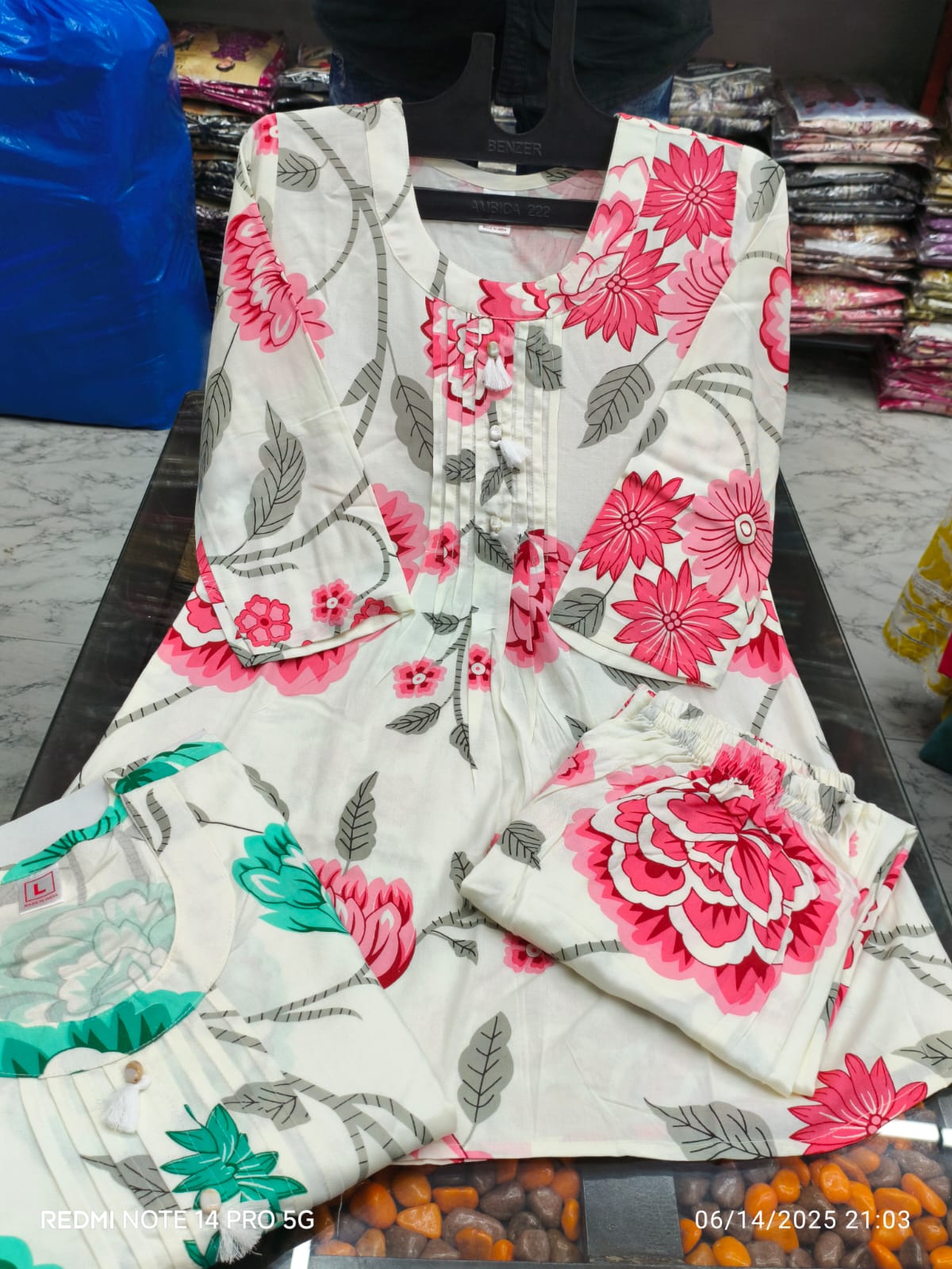 Short kurti co-ord set rayon 18kg