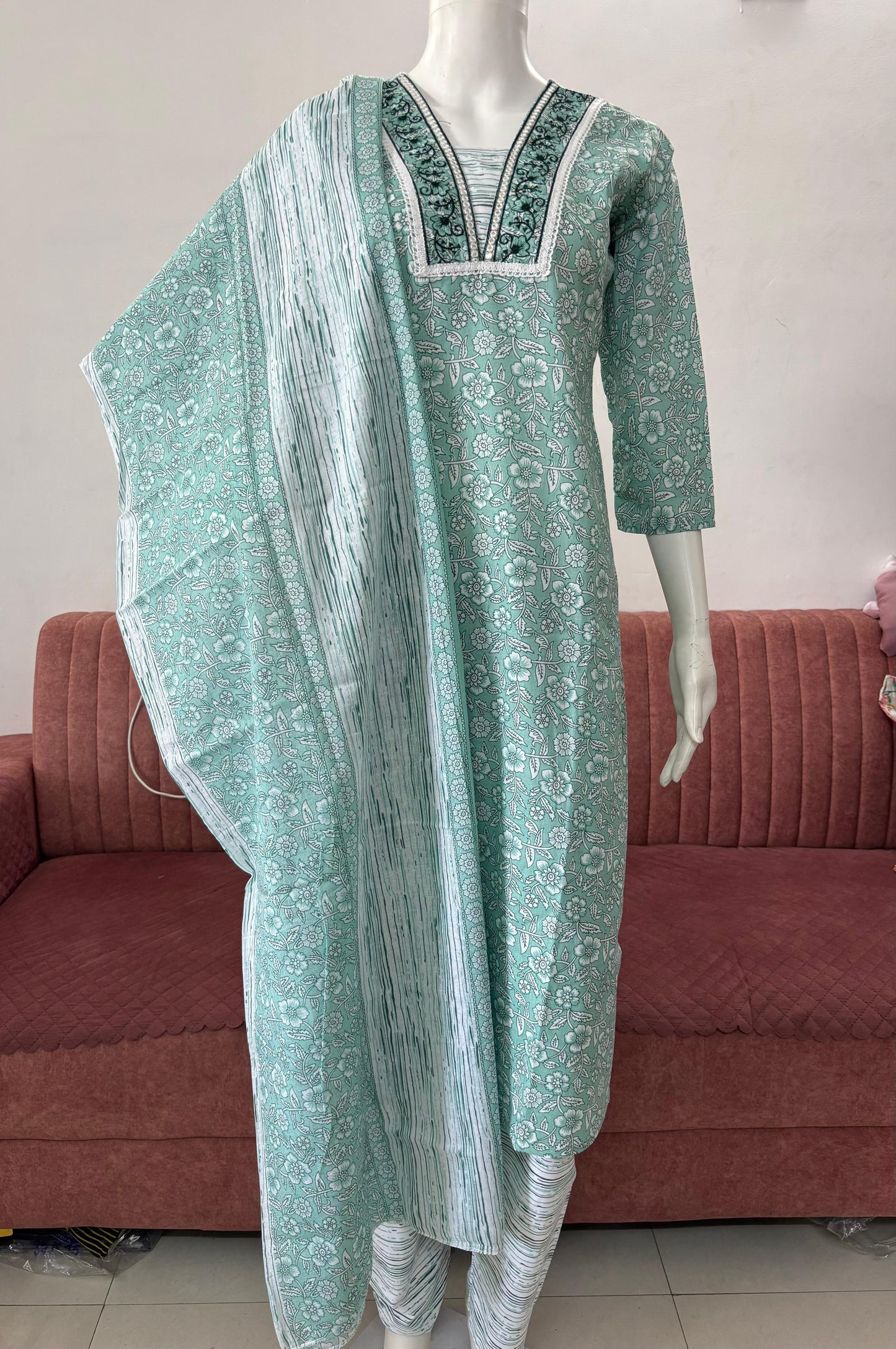 Stylish 40/60 Cotton Printed Kurta Set