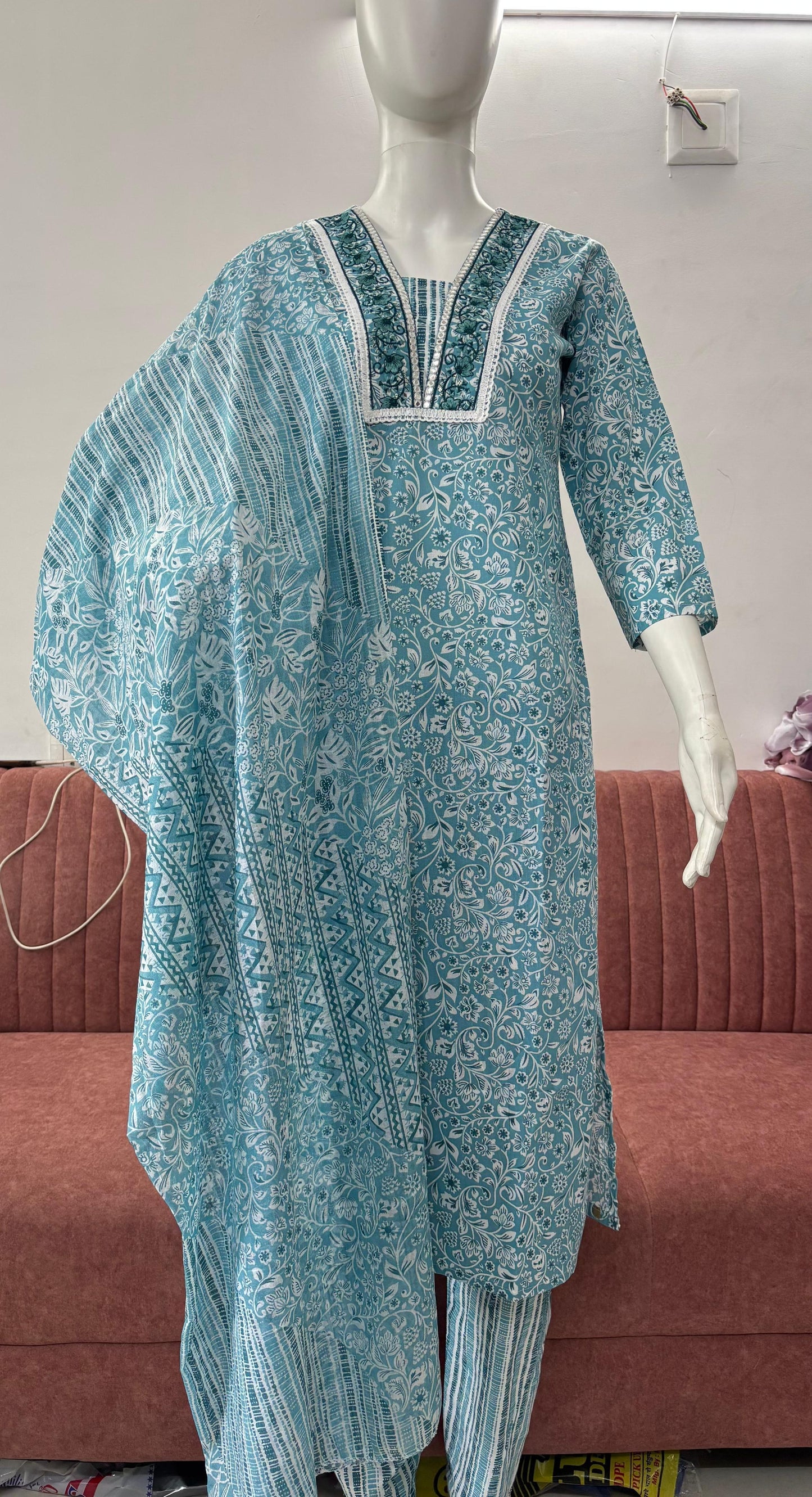 Stylish 40/60 Cotton Printed Kurta Set