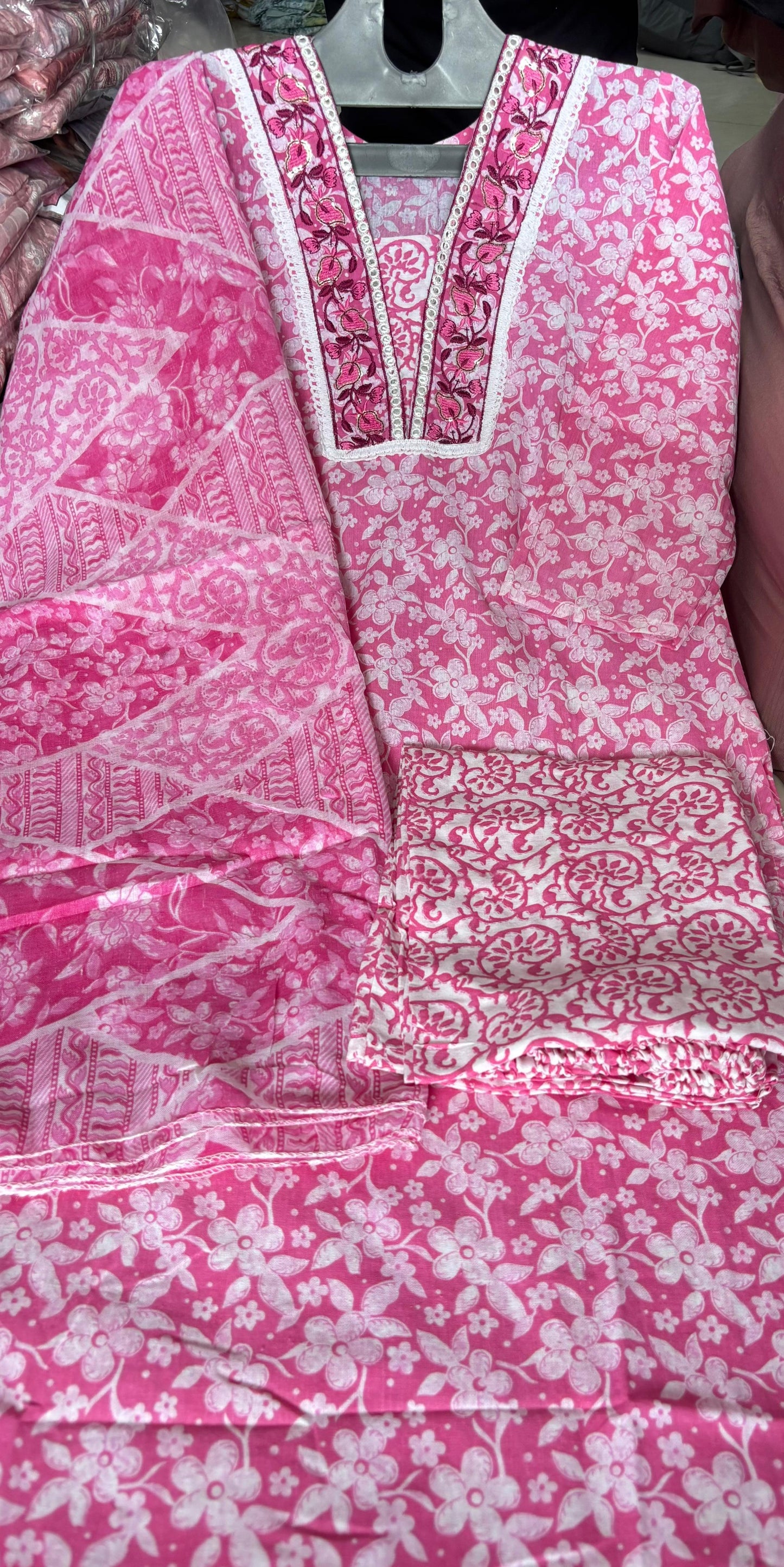 Stylish 40/60 Cotton Printed Kurta Set