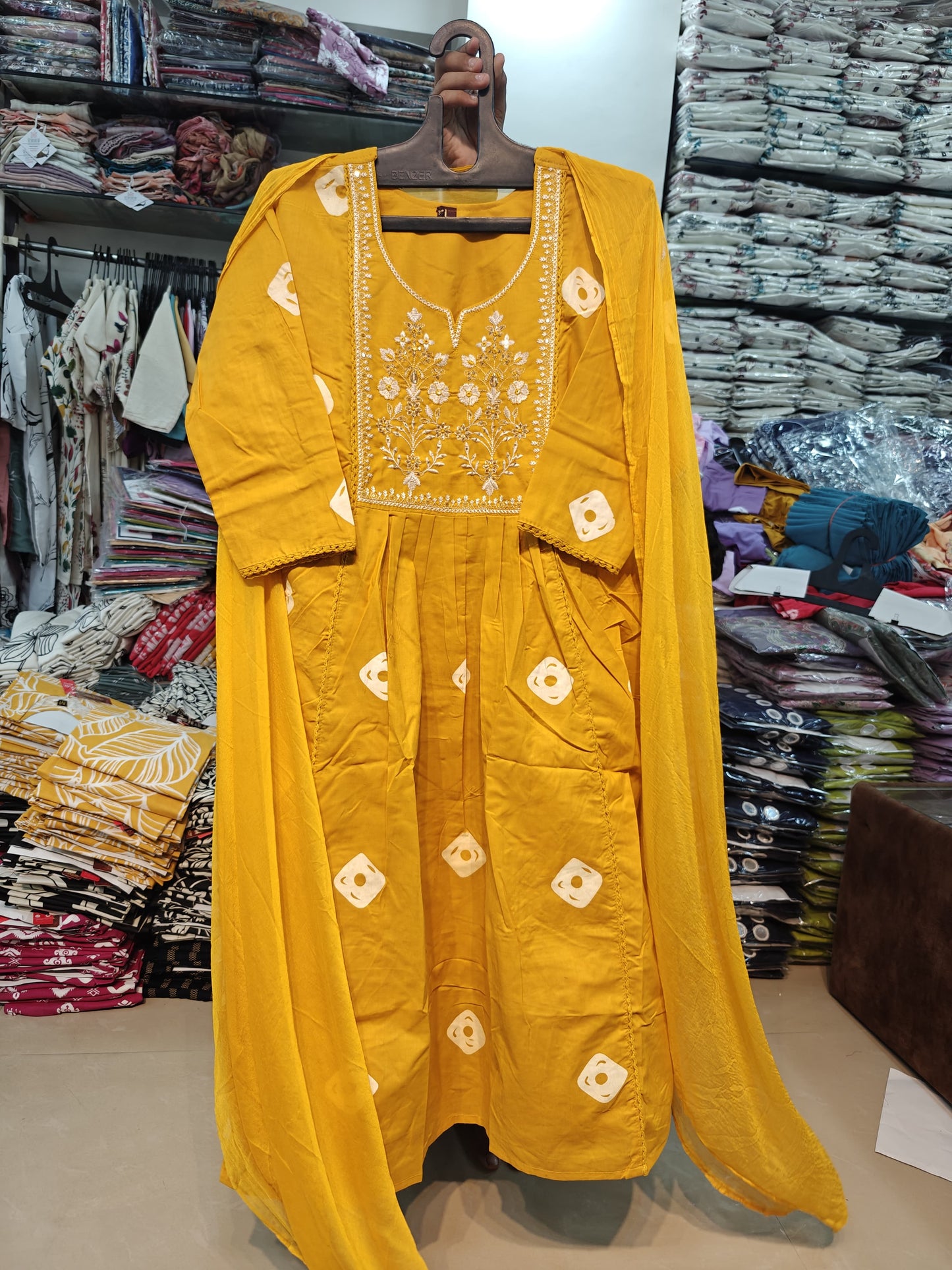 Vibrant Cotton Chunri 60-60 Printed 3pc Suit
