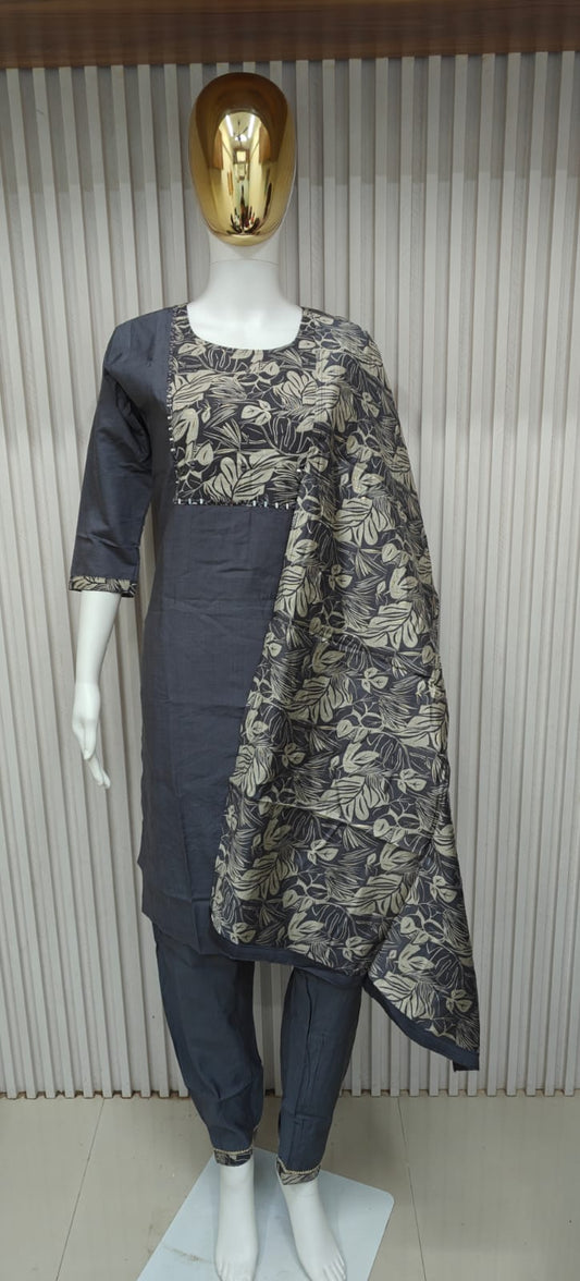striking straight-cut kurti
