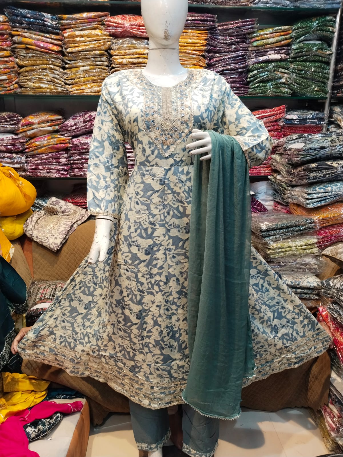 Rayon foil long ghera 3pc