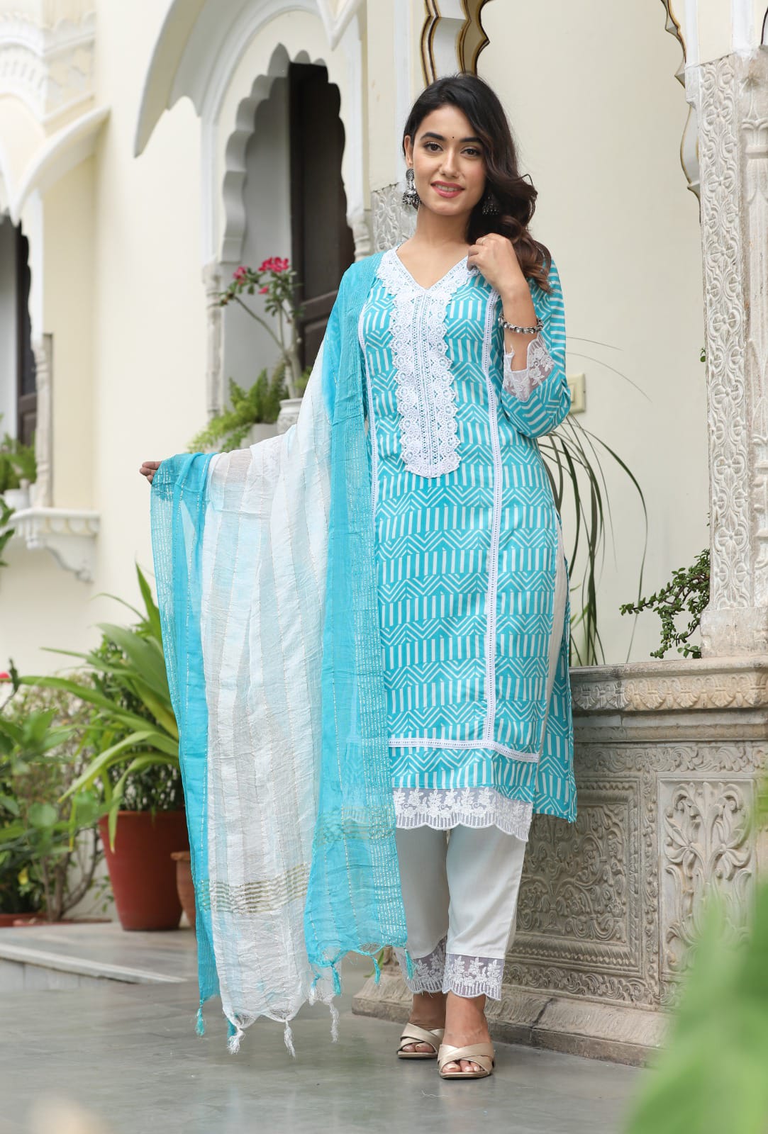 Beautiful Heavy Kurti Pant and Kota Doria Dupatta